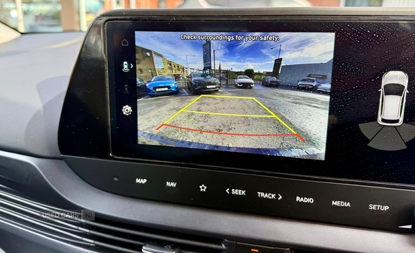 Hyundai i20 HATCHBACK in Down