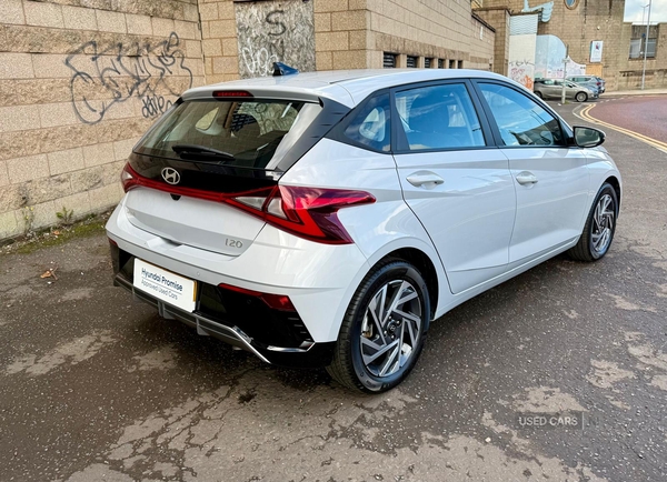 Hyundai i20 HATCHBACK in Down