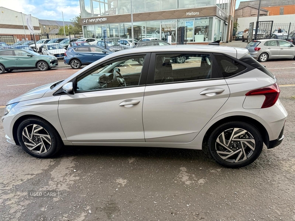 Hyundai i20 HATCHBACK in Down
