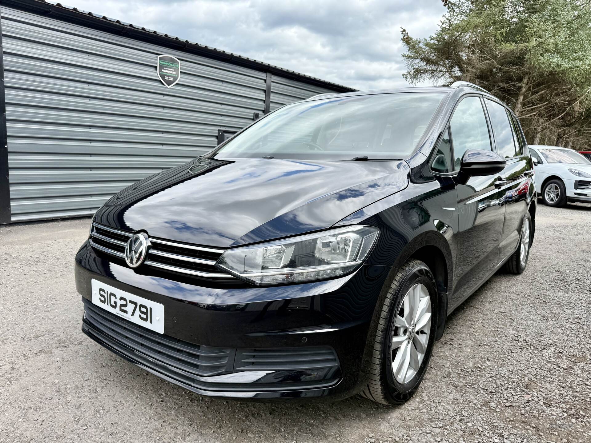 Volkswagen Touran DIESEL ESTATE in Down