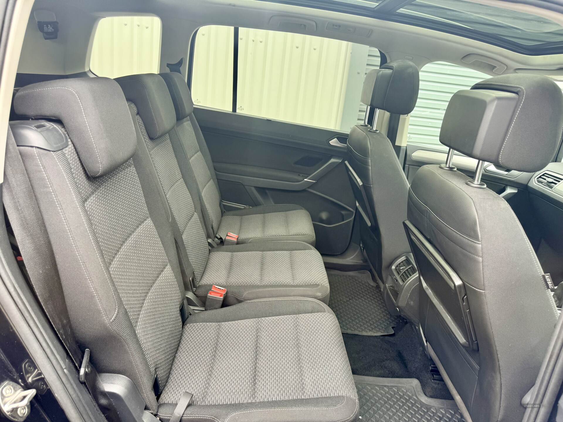 Volkswagen Touran DIESEL ESTATE in Down