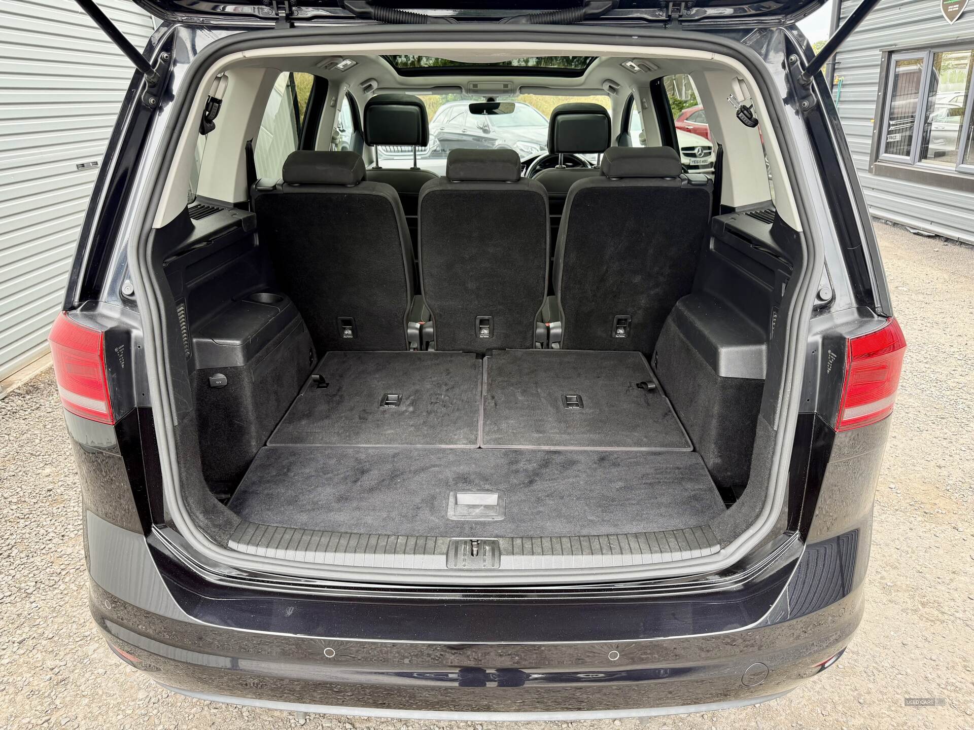 Volkswagen Touran DIESEL ESTATE in Down