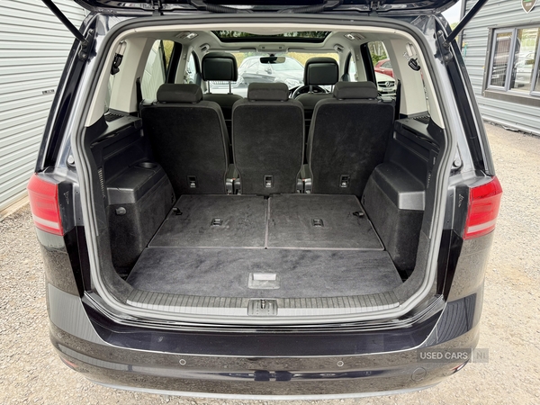 Volkswagen Touran DIESEL ESTATE in Down