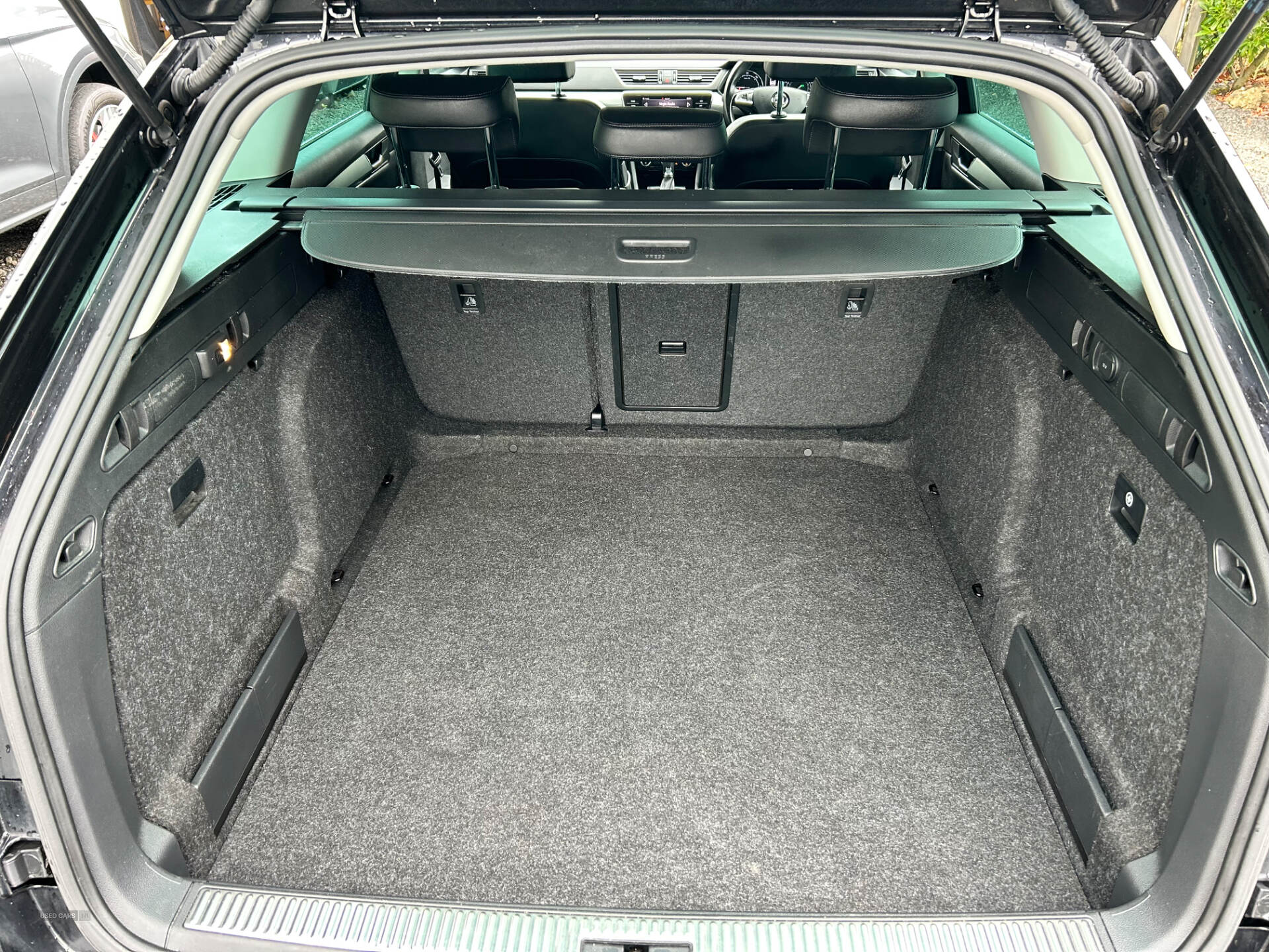 Skoda Superb DIESEL ESTATE in Antrim