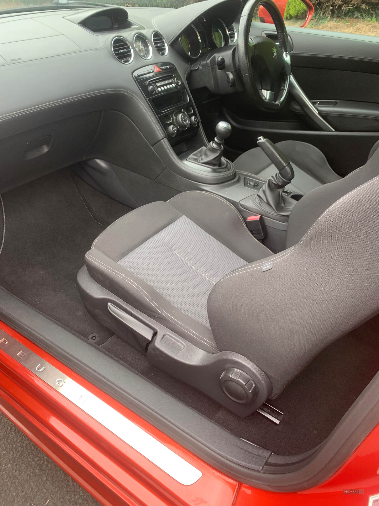 Peugeot RCZ COUPE in Down