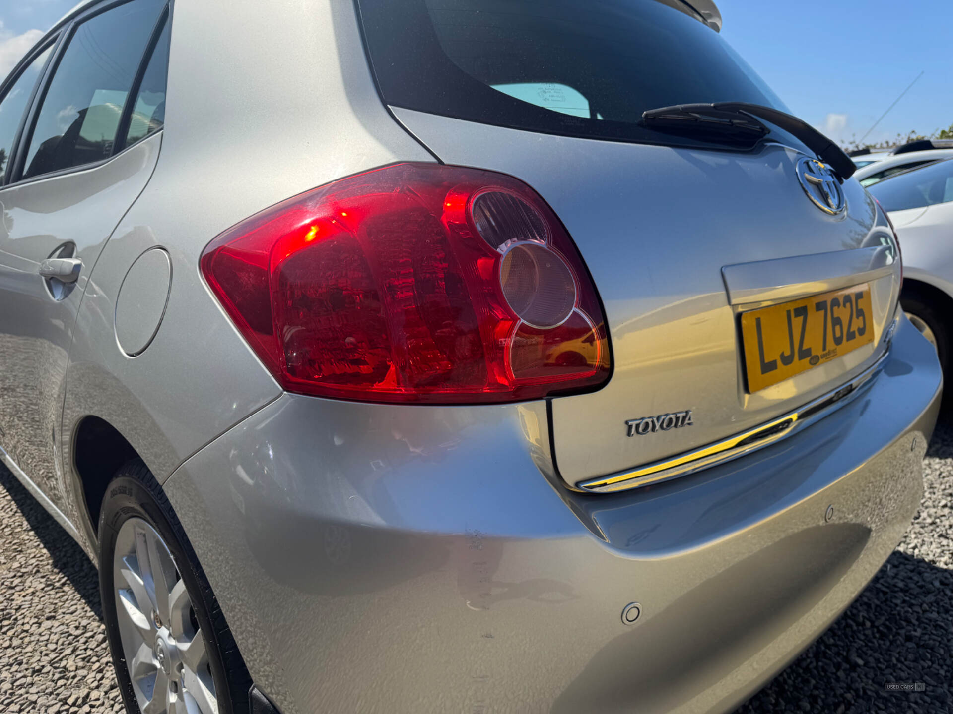 Car Thumbnail 8