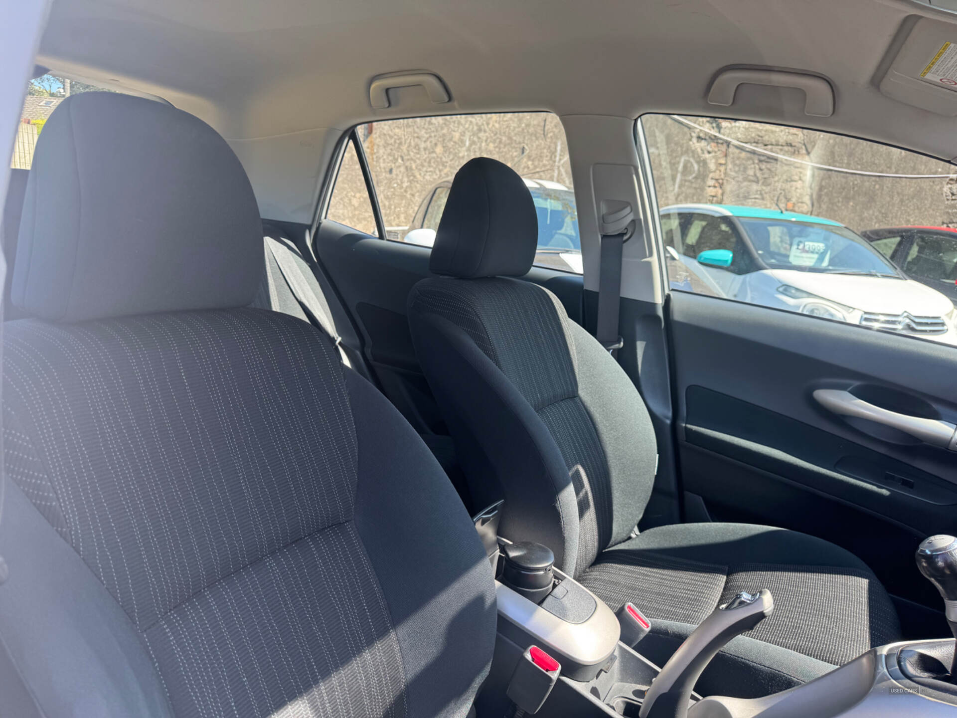 Car Thumbnail 22