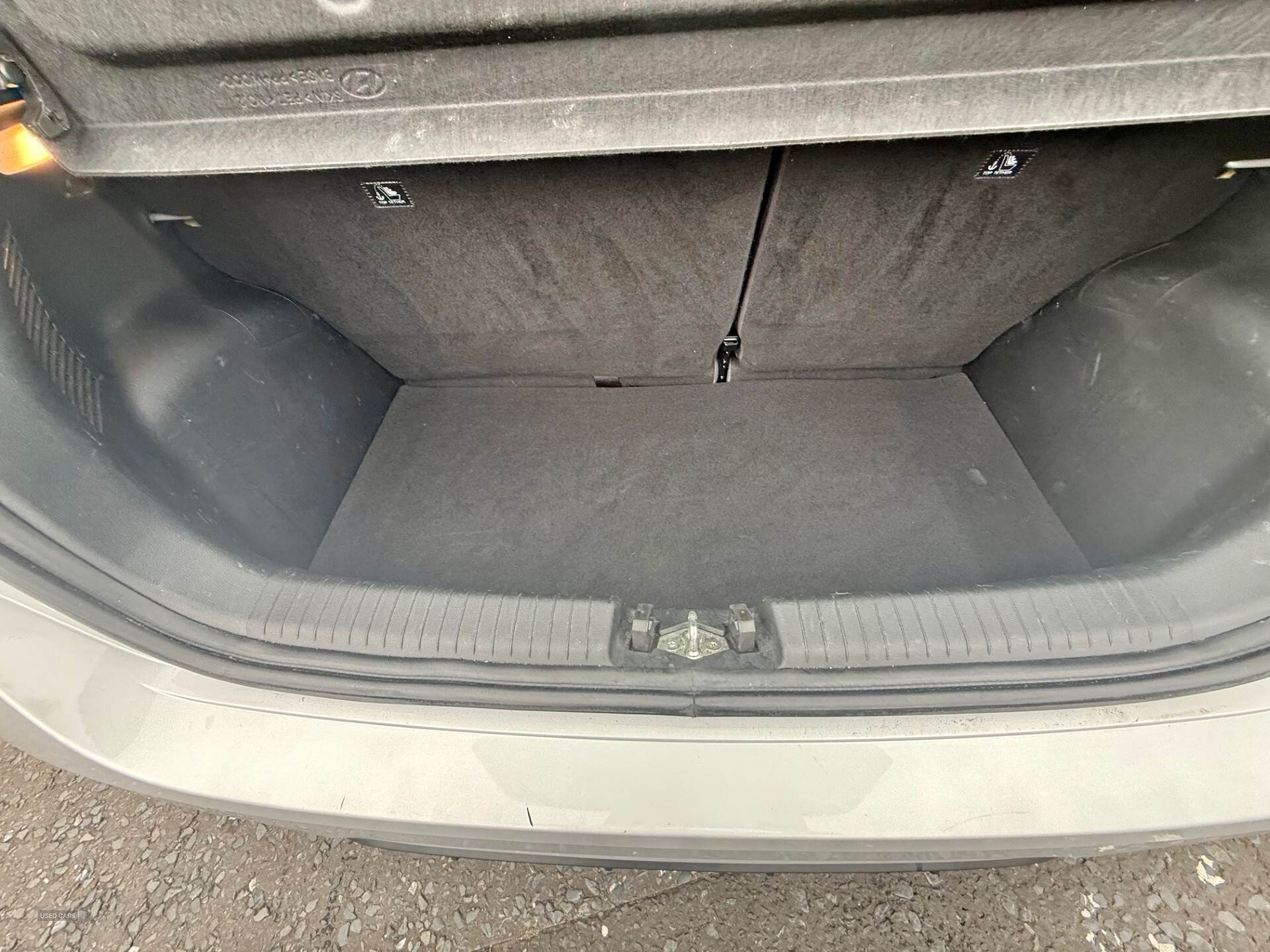Hyundai i10 HATCHBACK in Down