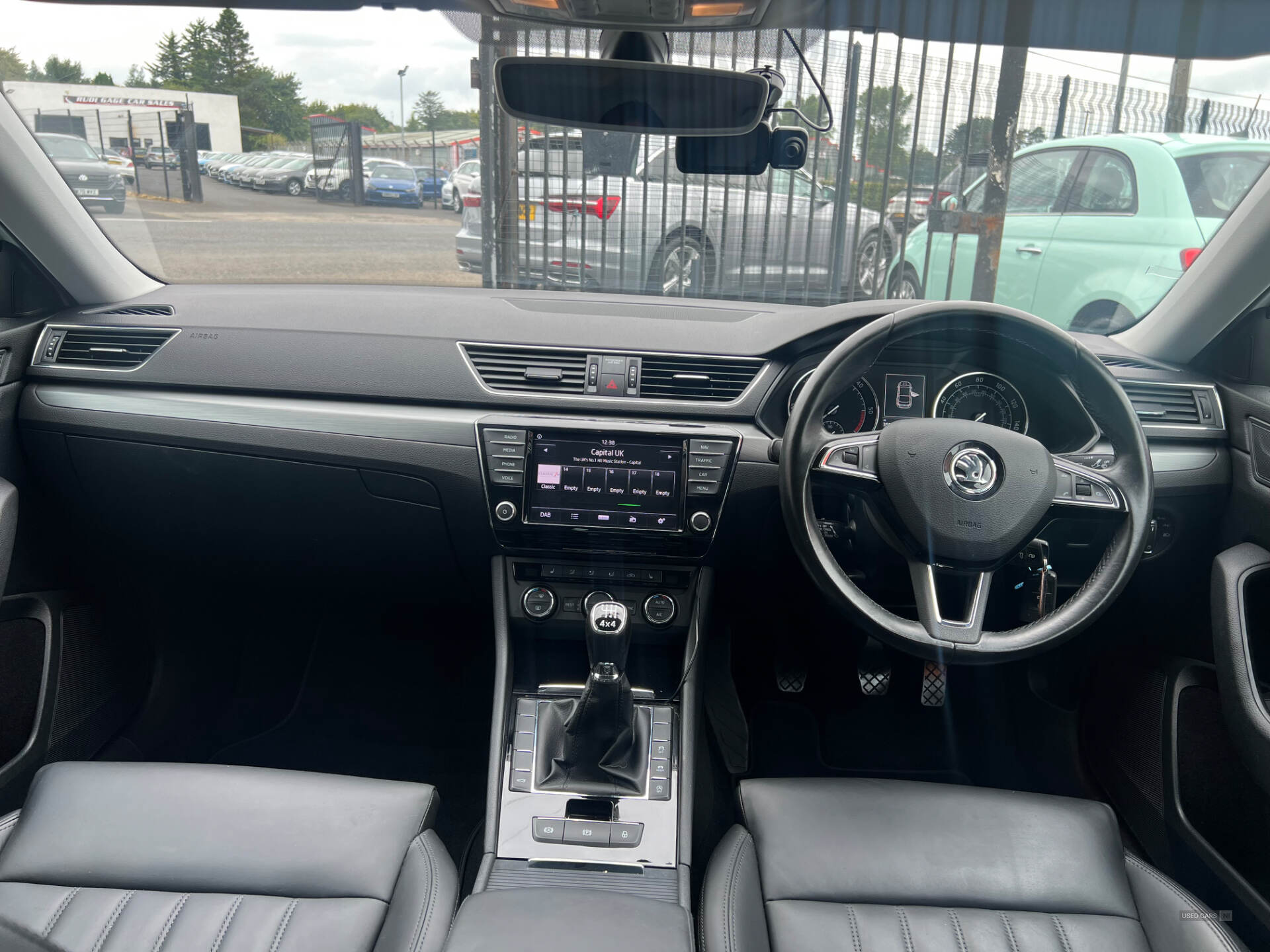 Car Thumbnail 9