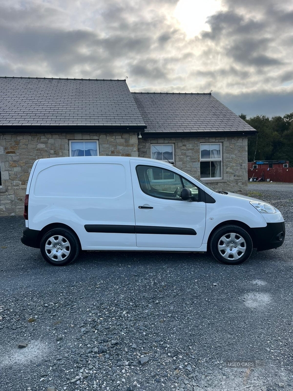 Peugeot Partner L1 DIESEL in Down