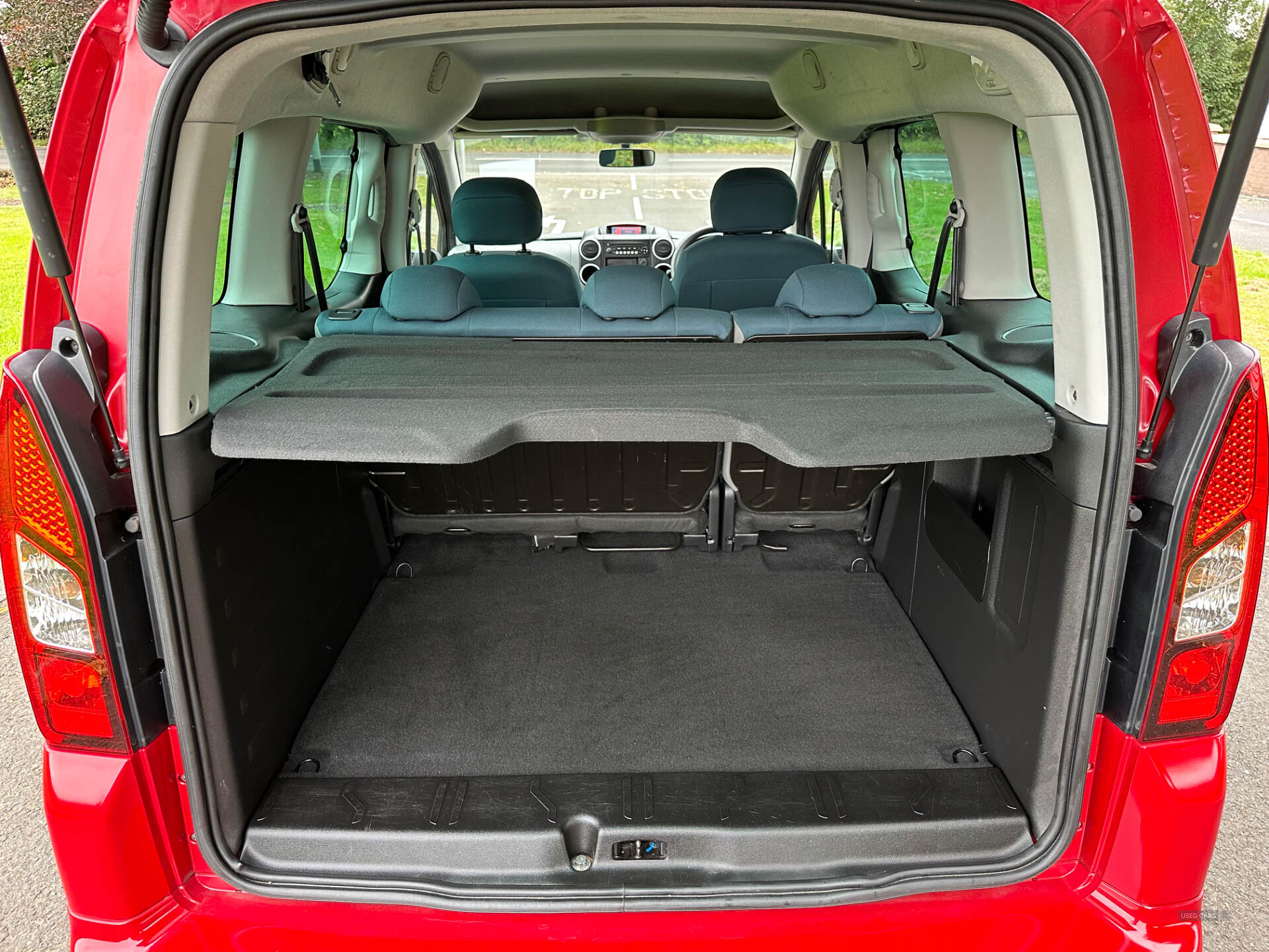 Car Thumbnail 6