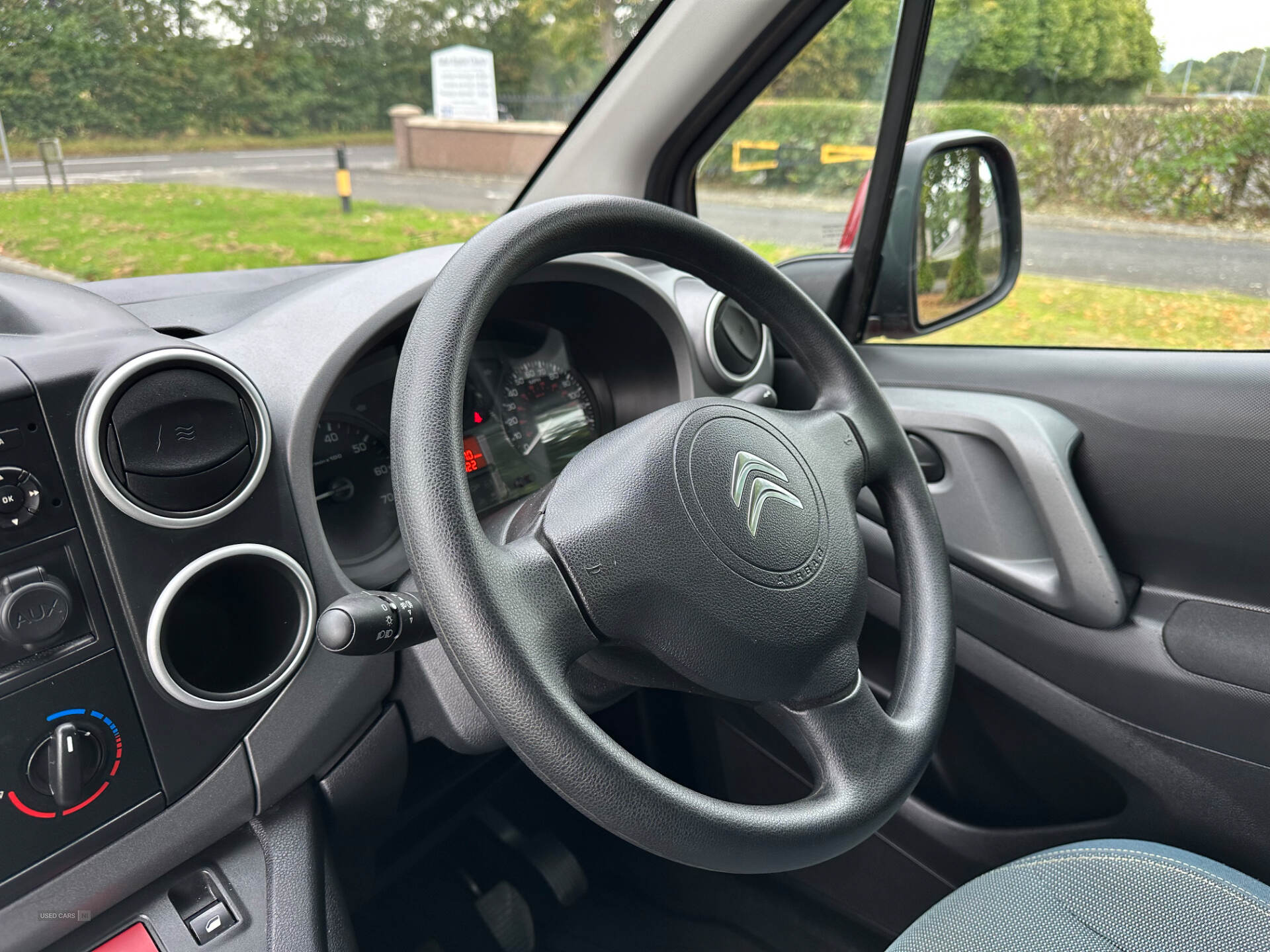 Car Thumbnail 14