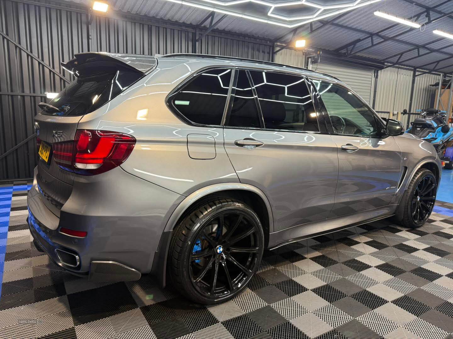 Car Thumbnail 3