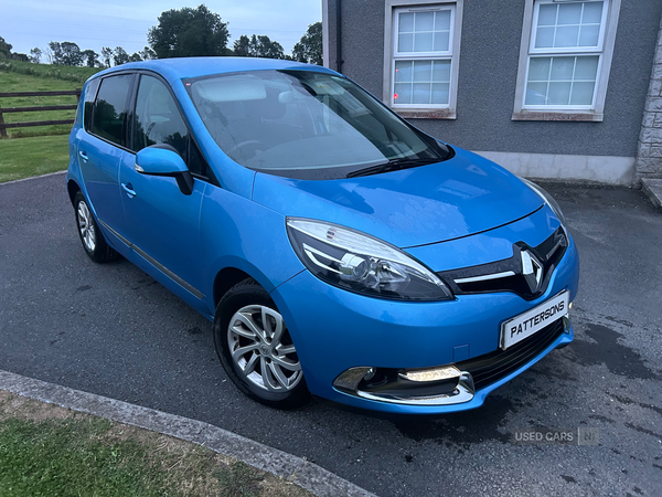 Renault Scenic DIESEL ESTATE in Armagh