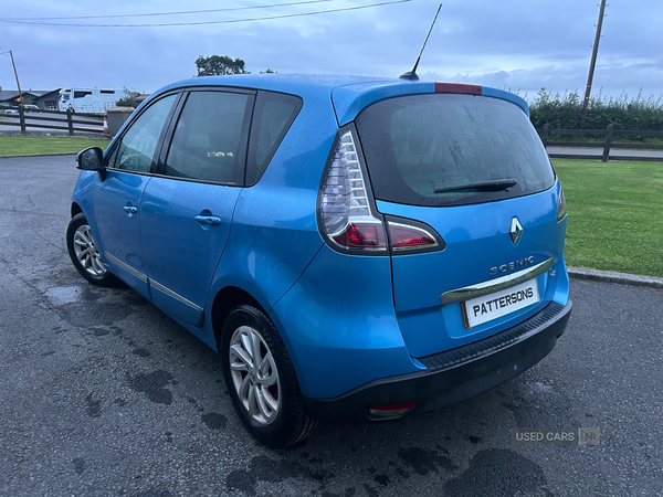 Renault Scenic DIESEL ESTATE in Armagh