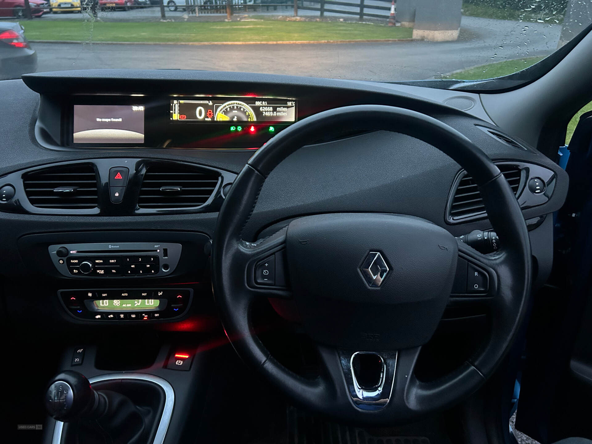 Renault Scenic DIESEL ESTATE in Armagh