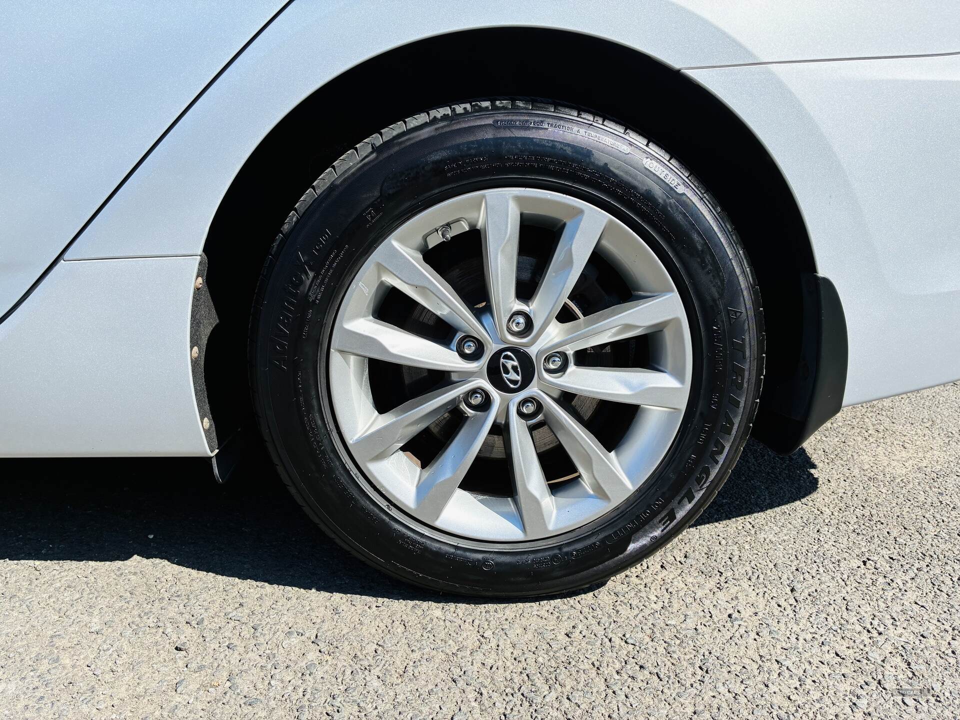 Car Thumbnail 6