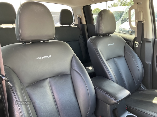 Mitsubishi L200 DIESEL in Down