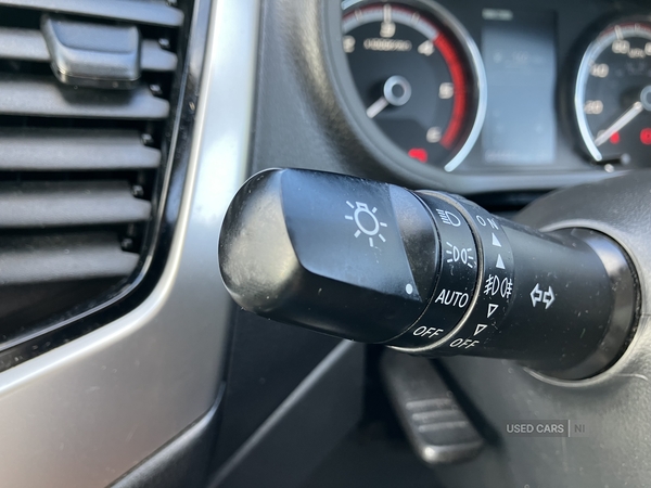 Mitsubishi L200 DIESEL in Down