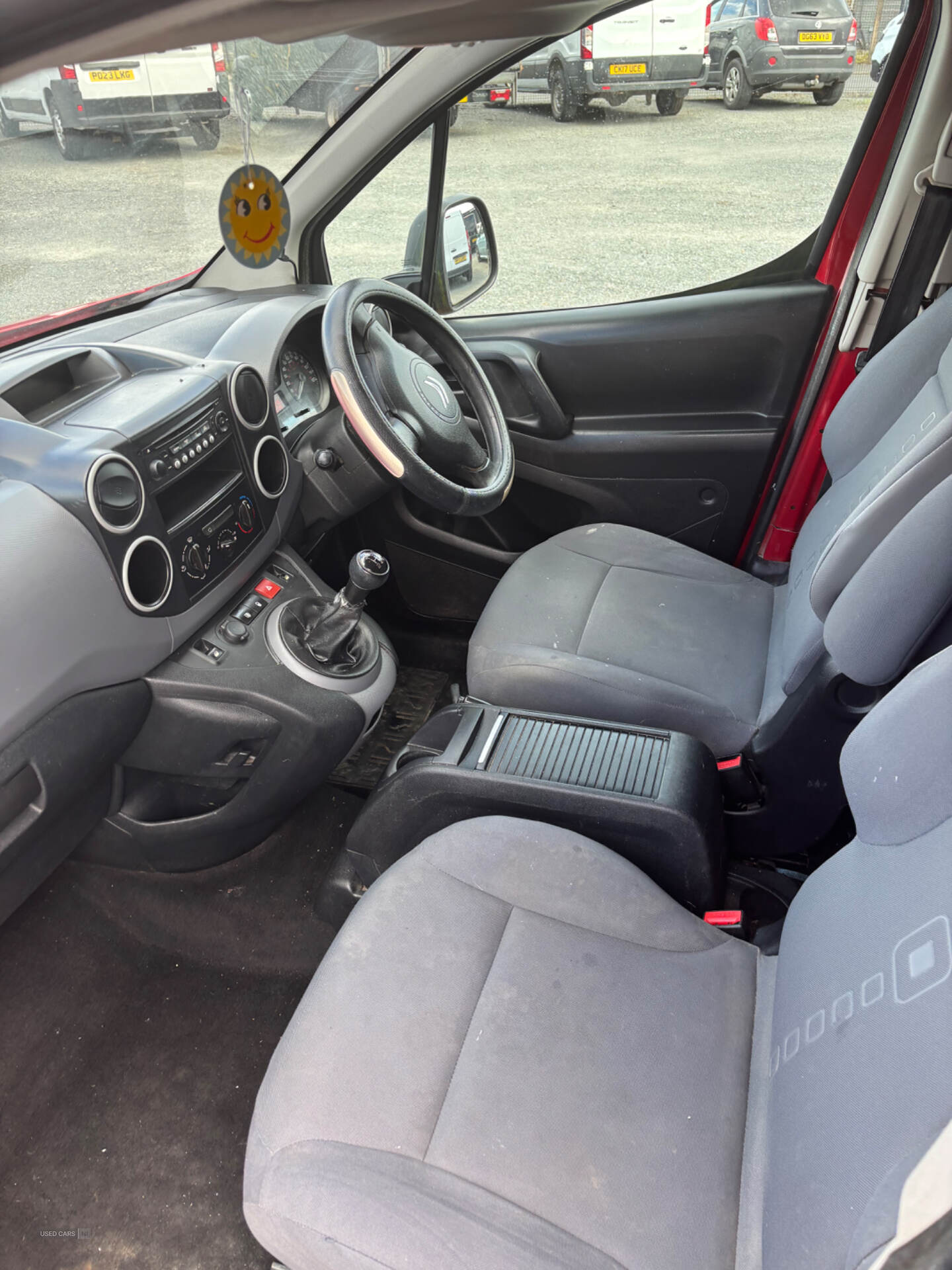 Car Thumbnail 5