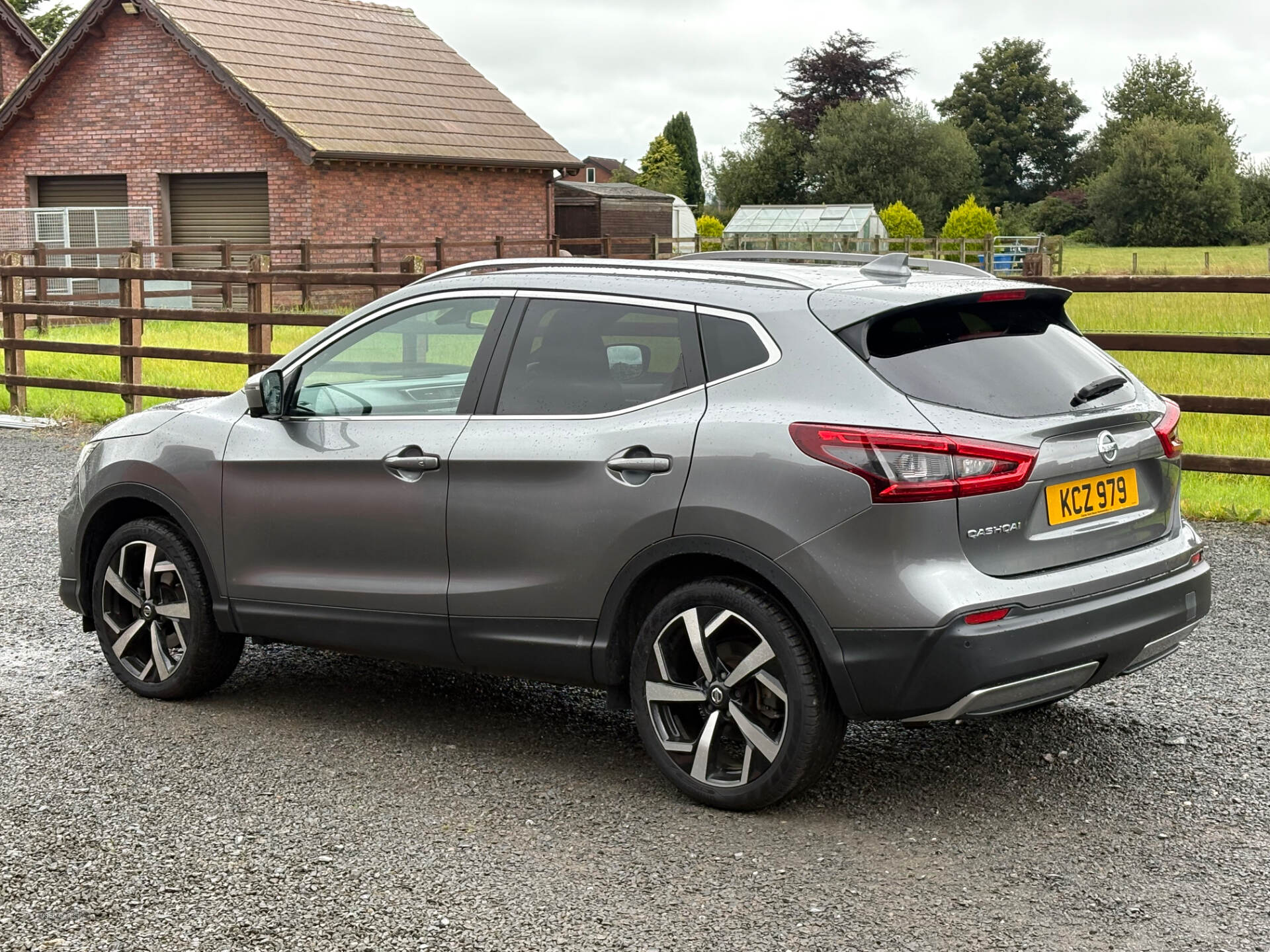 Car Thumbnail 5