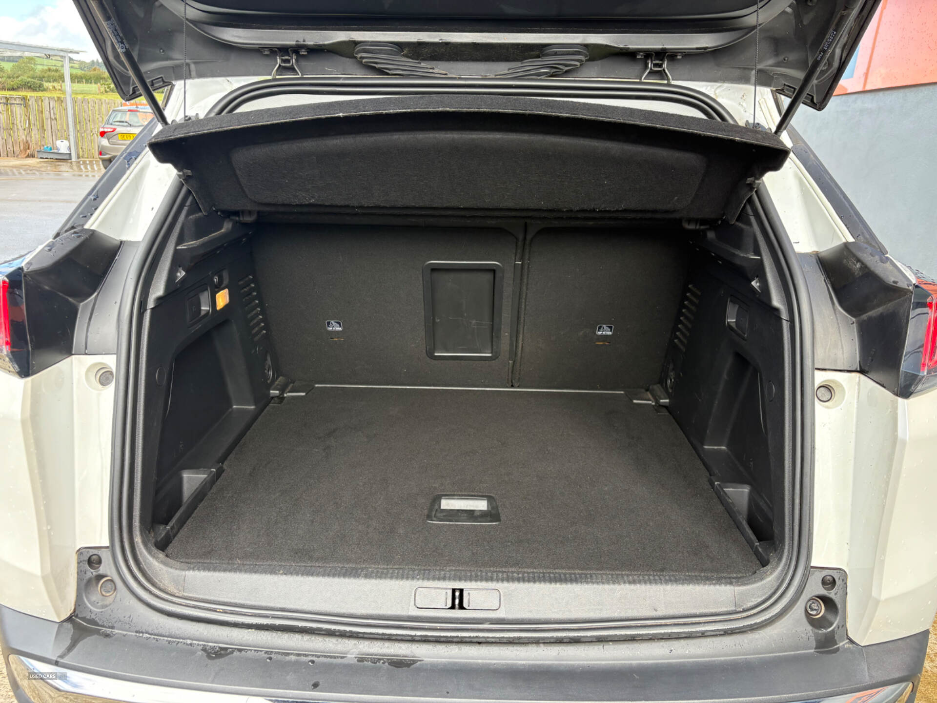 Peugeot 3008 DIESEL ESTATE in Derry / Londonderry