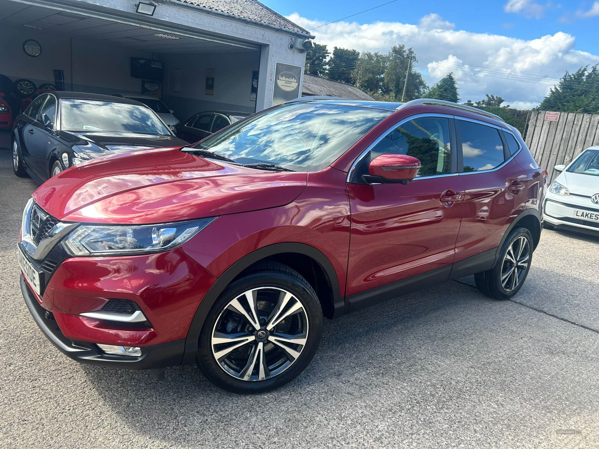 Nissan Qashqai DIESEL HATCHBACK in Down