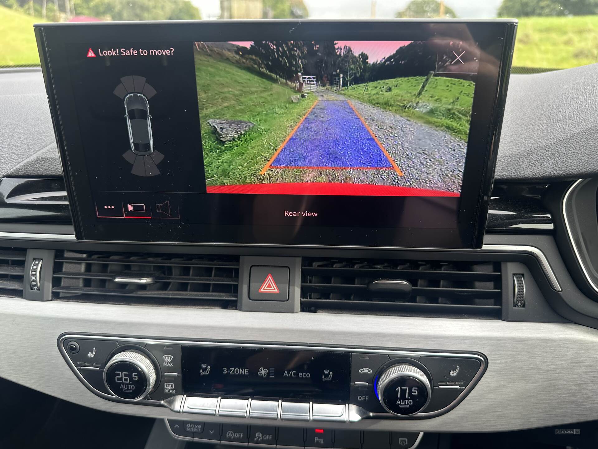 Car Thumbnail 8
