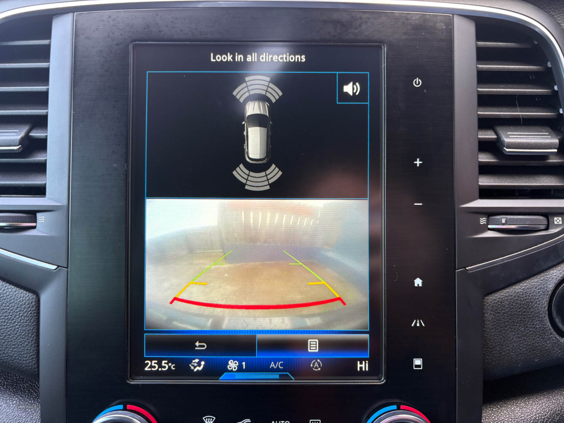 Renault Megane DIESEL HATCHBACK in Derry / Londonderry