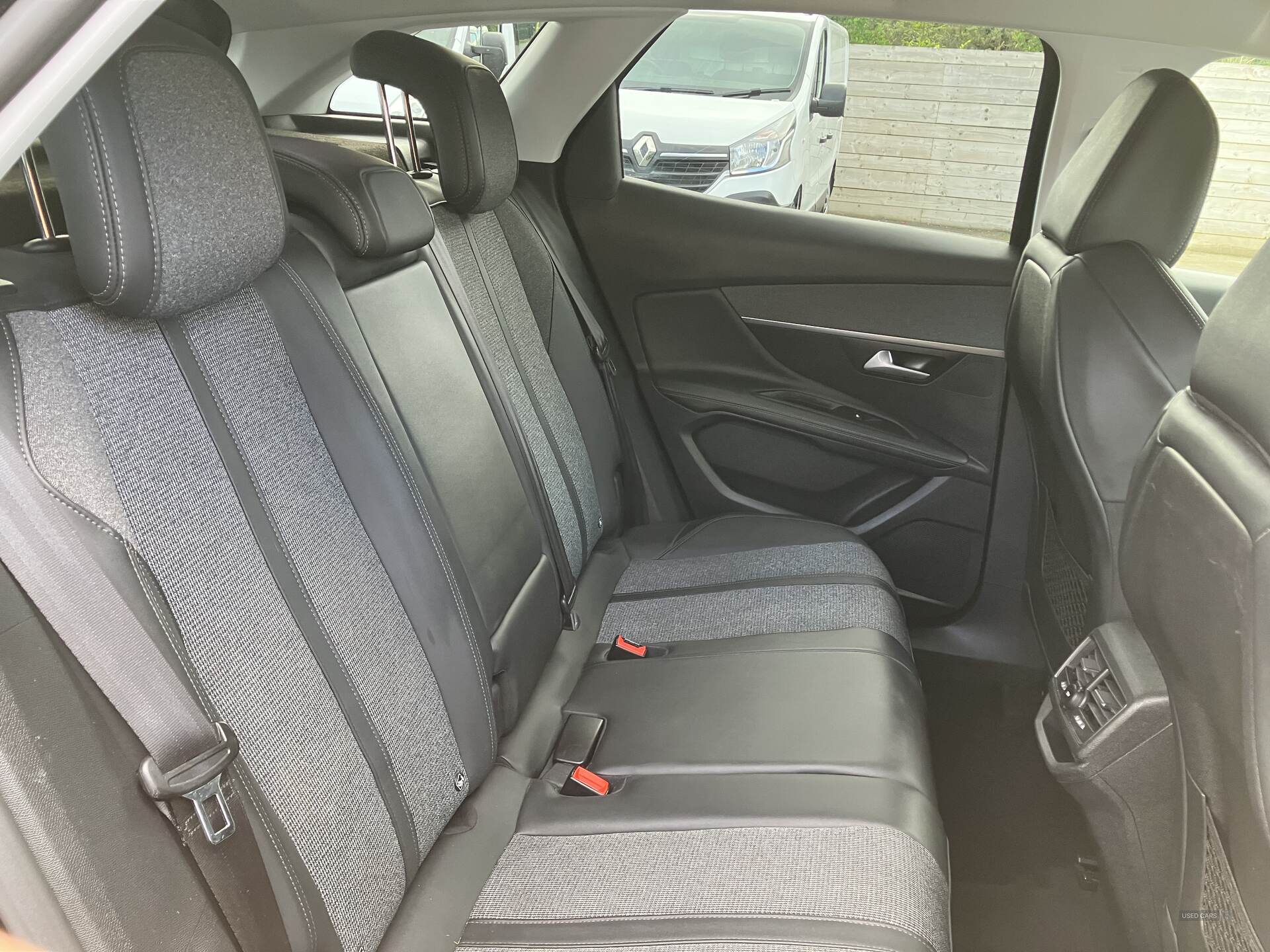 Peugeot 3008 DIESEL ESTATE in Down