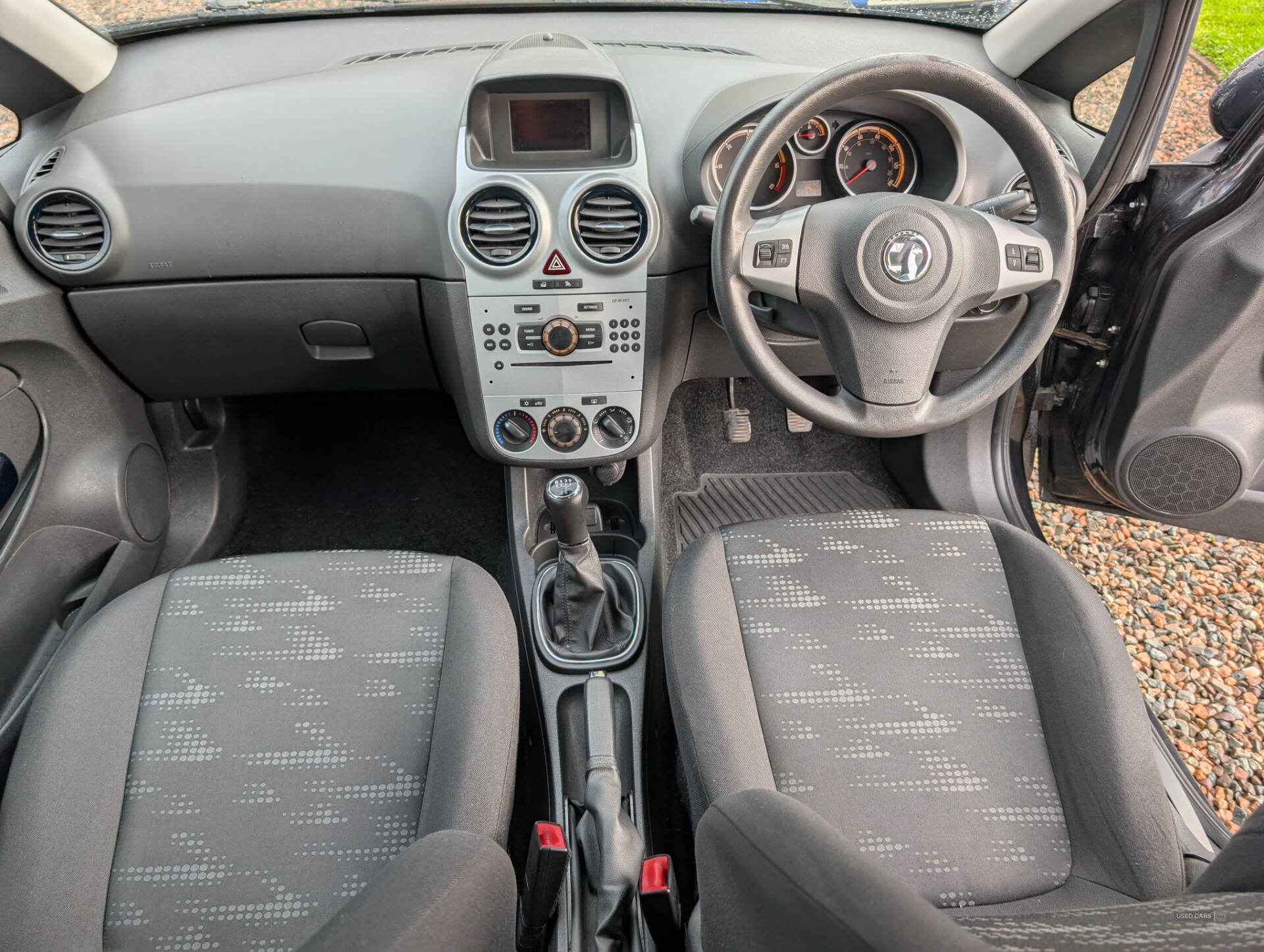 Car Thumbnail 12