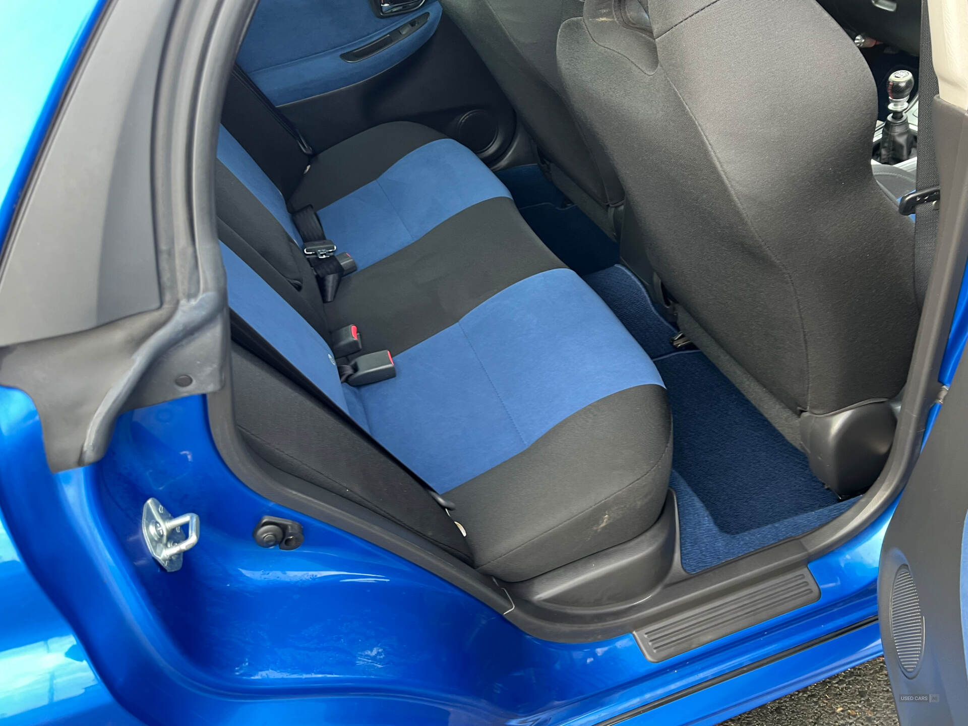 Car Thumbnail 6