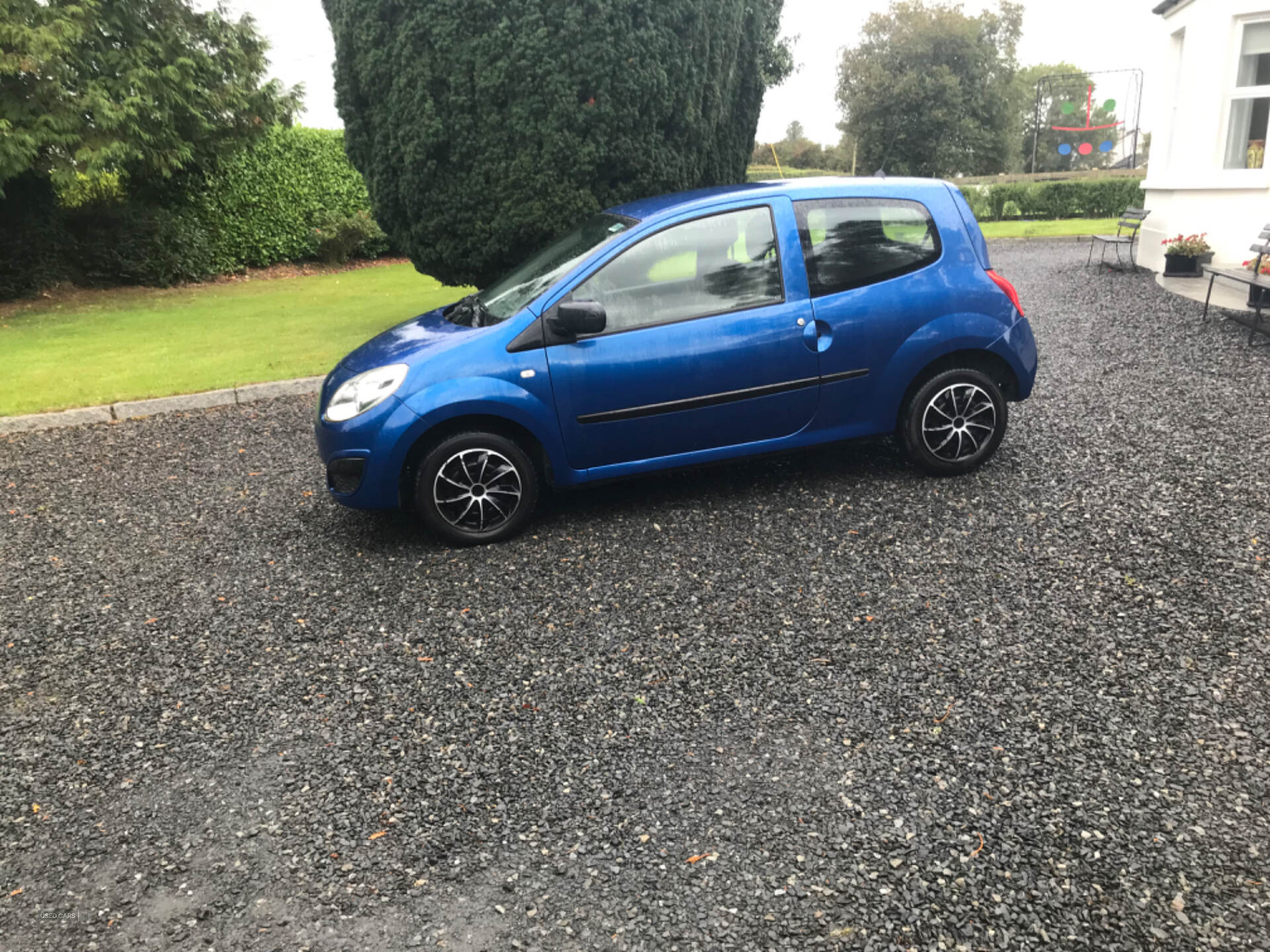 Car Thumbnail 2