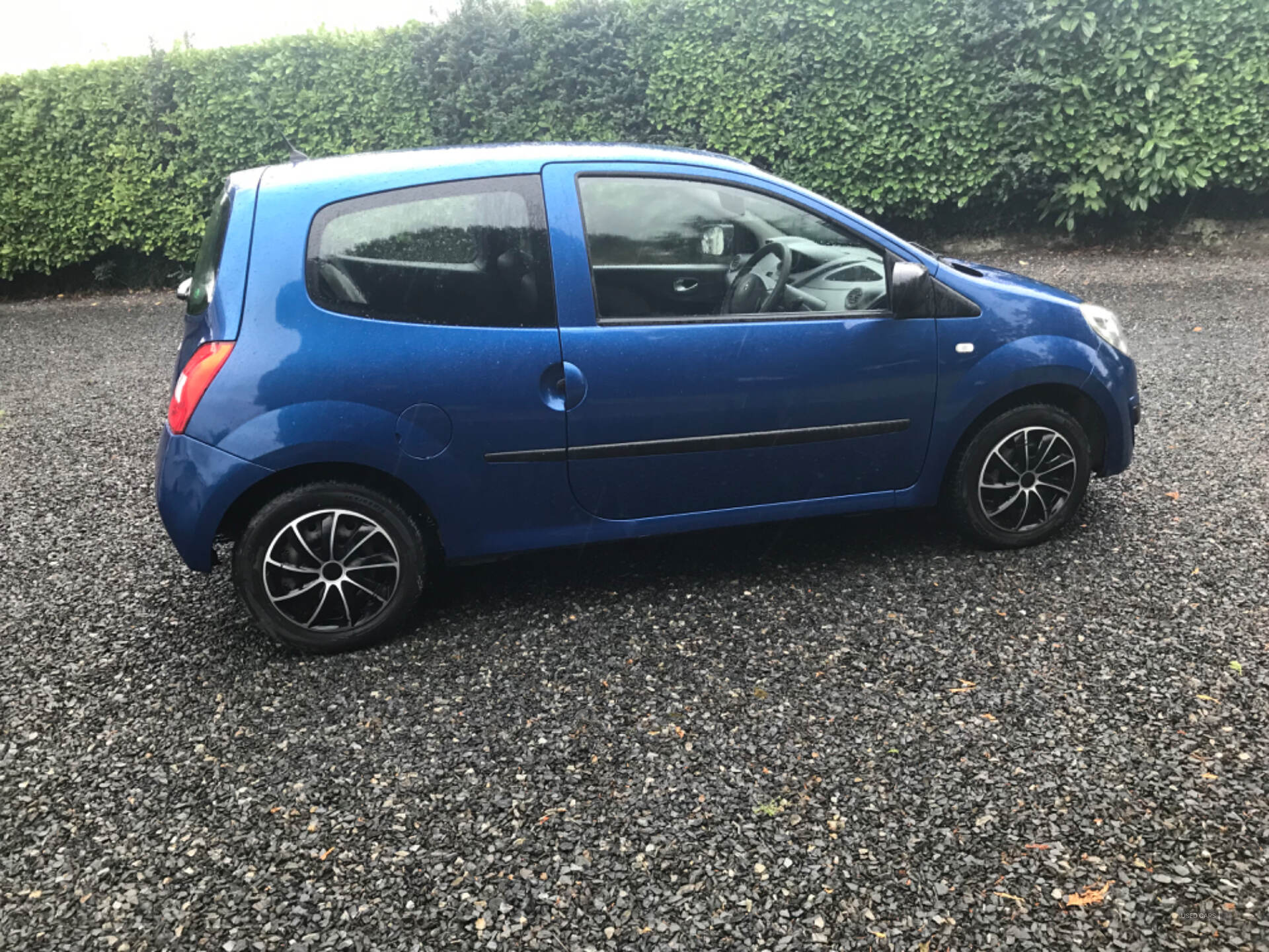 Car Thumbnail 6