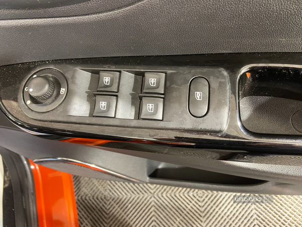 Renault Captur DIESEL HATCHBACK in Antrim