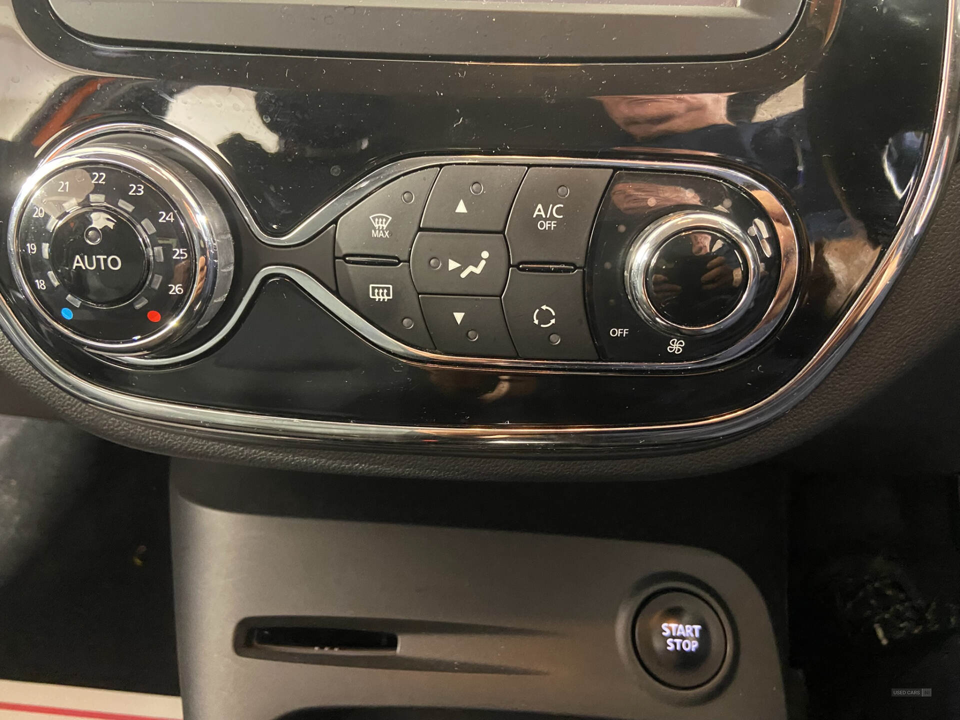 Renault Captur DIESEL HATCHBACK in Antrim