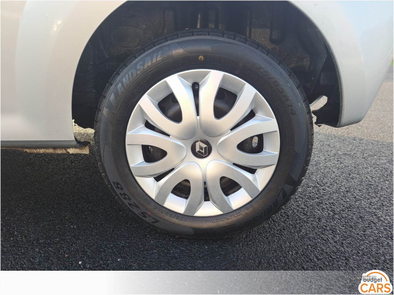 Car Thumbnail 16