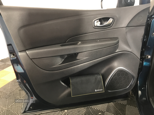 Renault Captur DIESEL HATCHBACK in Antrim