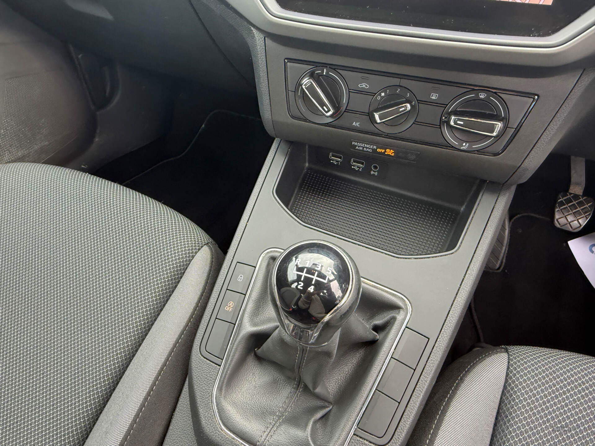 Car Thumbnail 14
