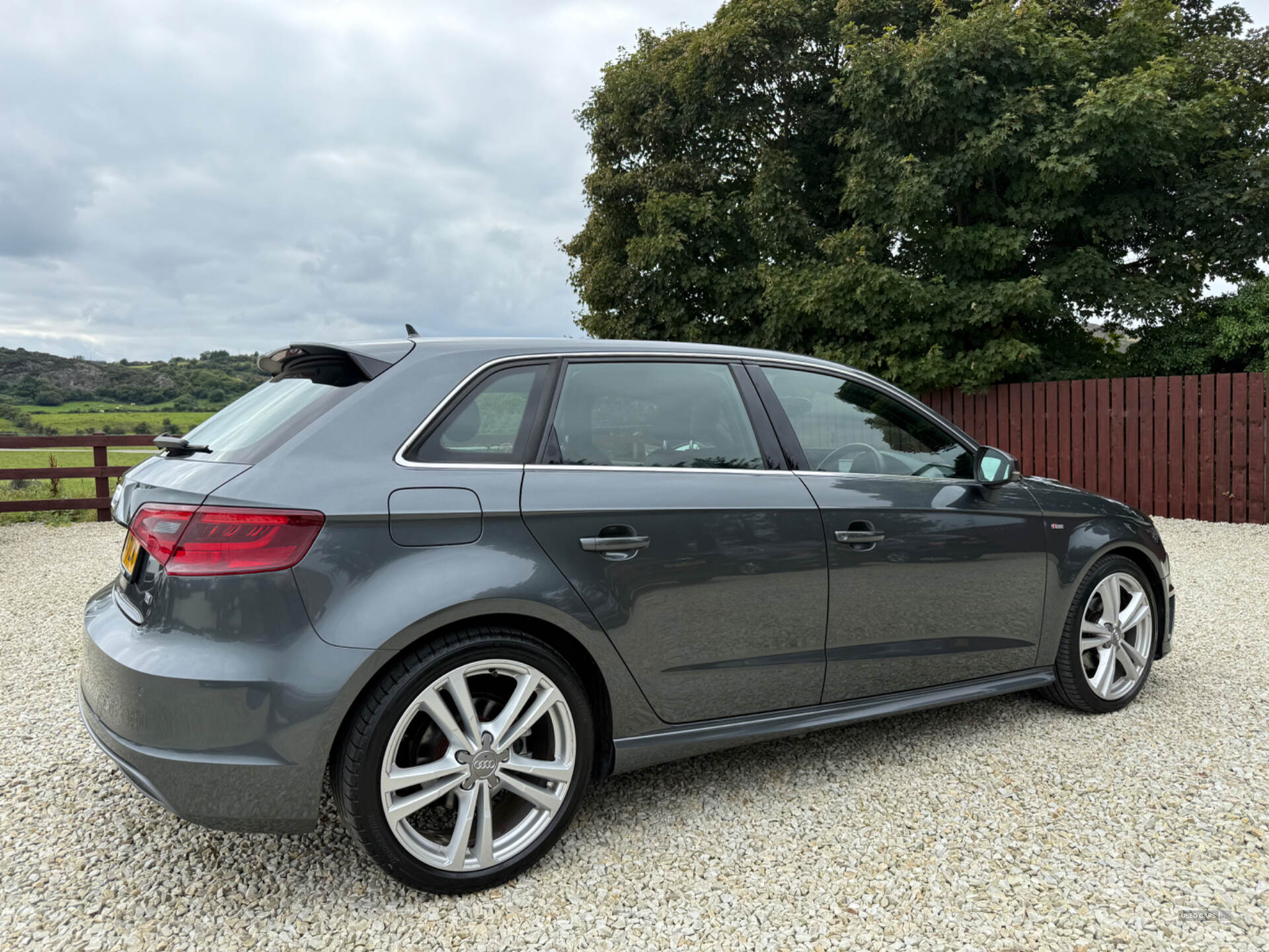 Car Thumbnail 5