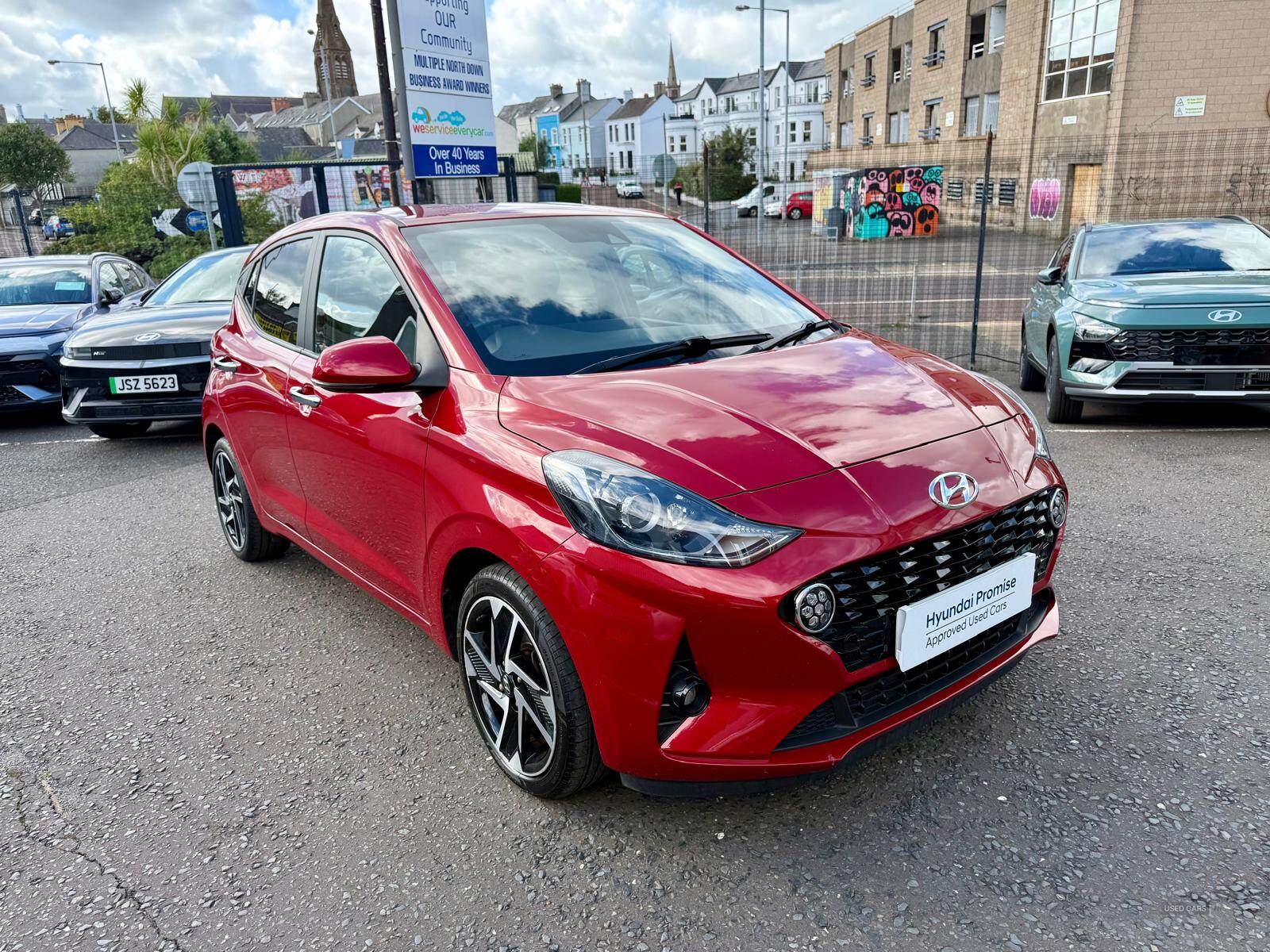 Hyundai i10 HATCHBACK in Down