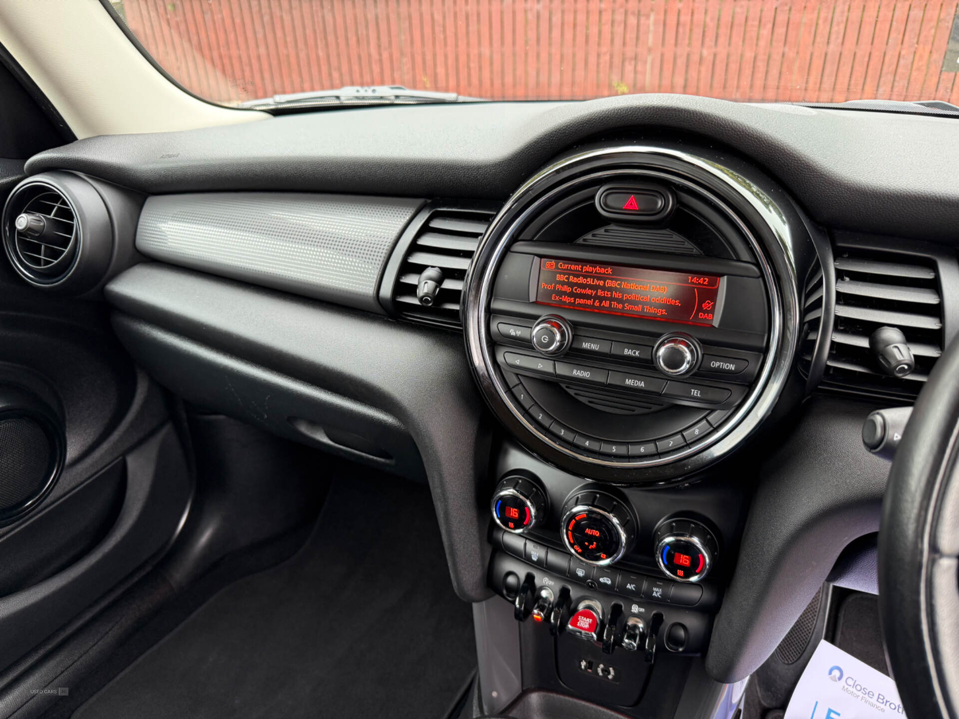 Car Thumbnail 8