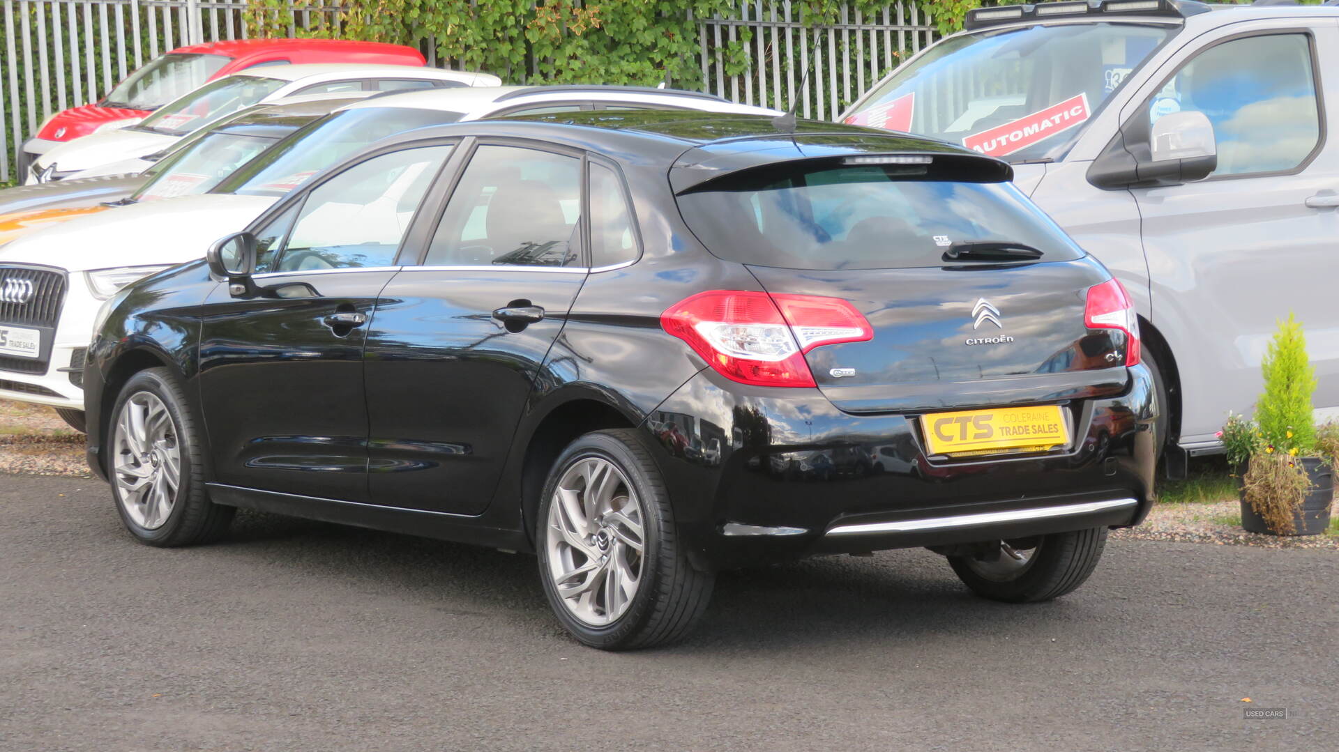Car Thumbnail 5