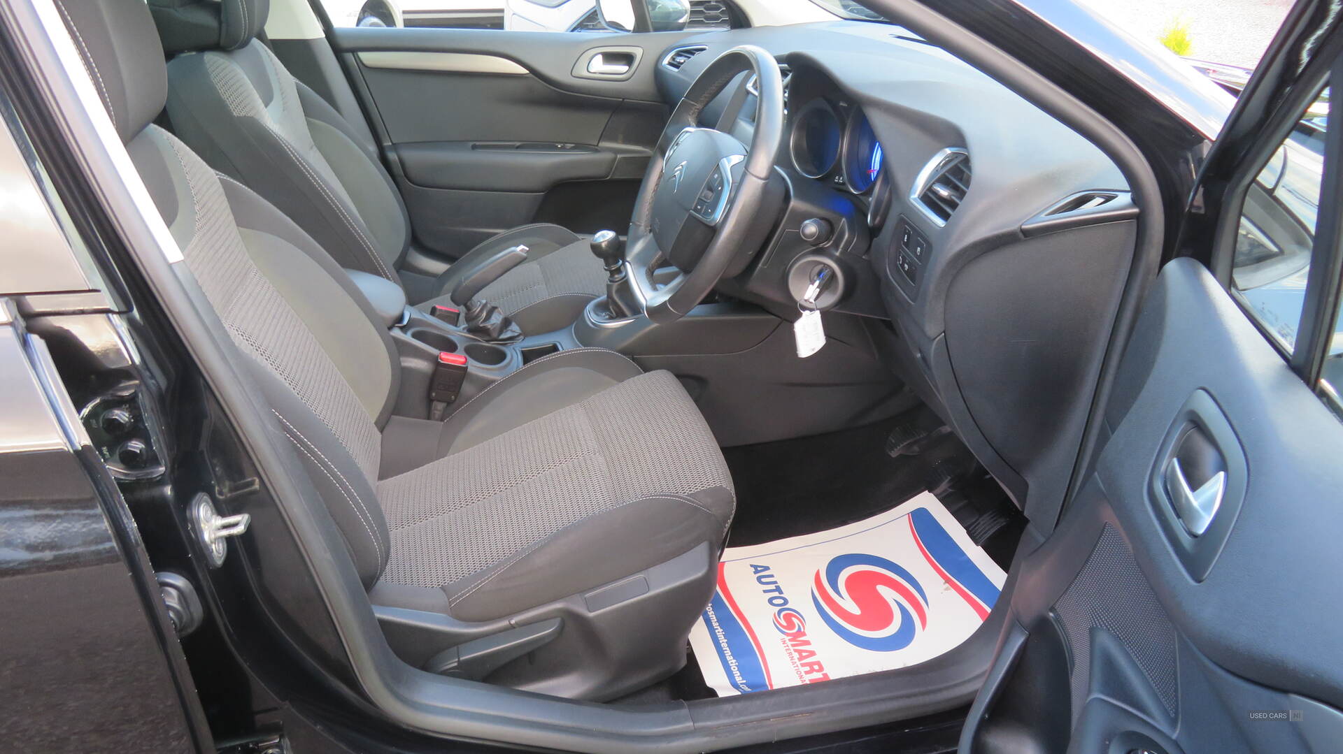 Car Thumbnail 6