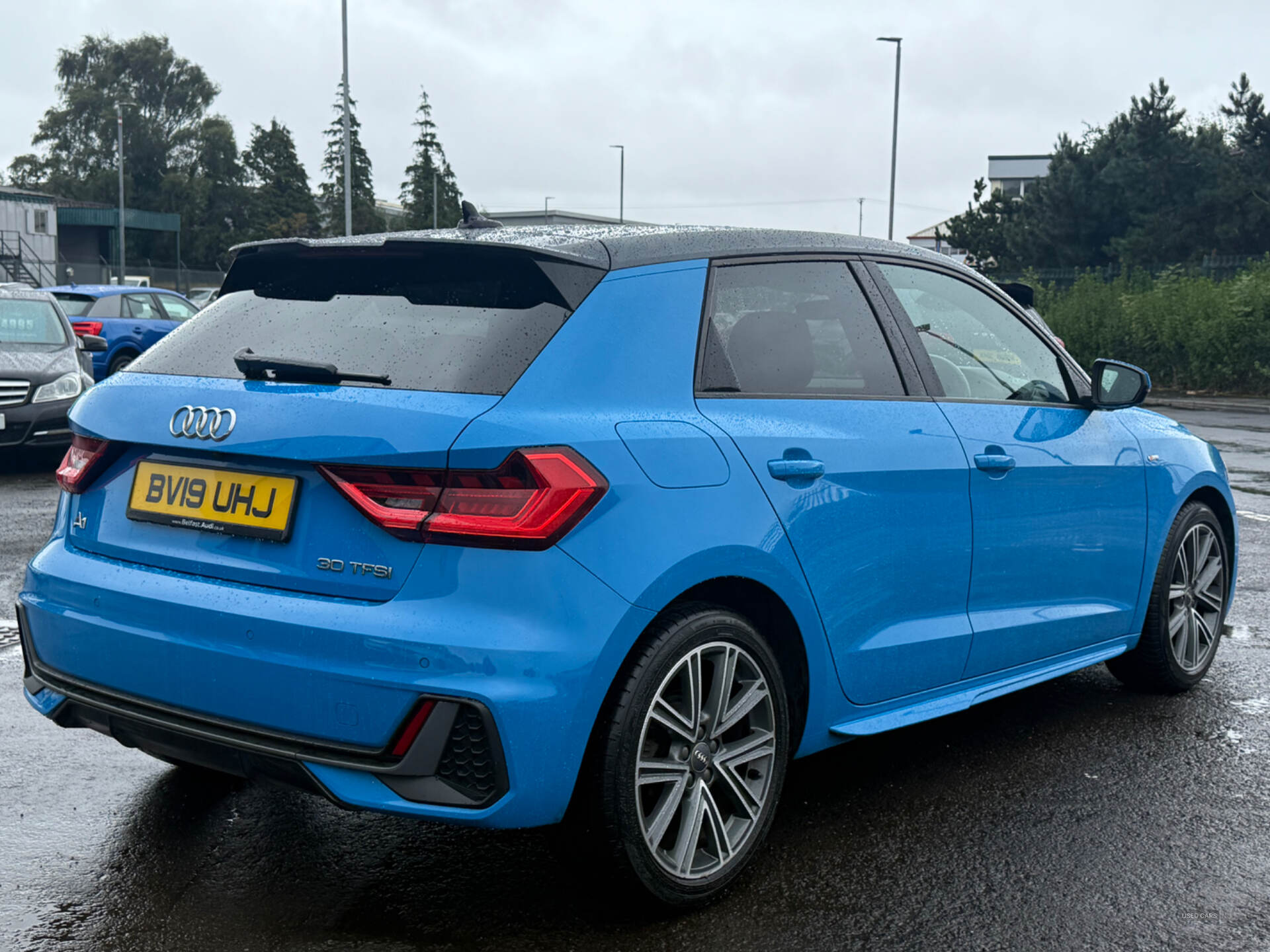 Car Thumbnail 5