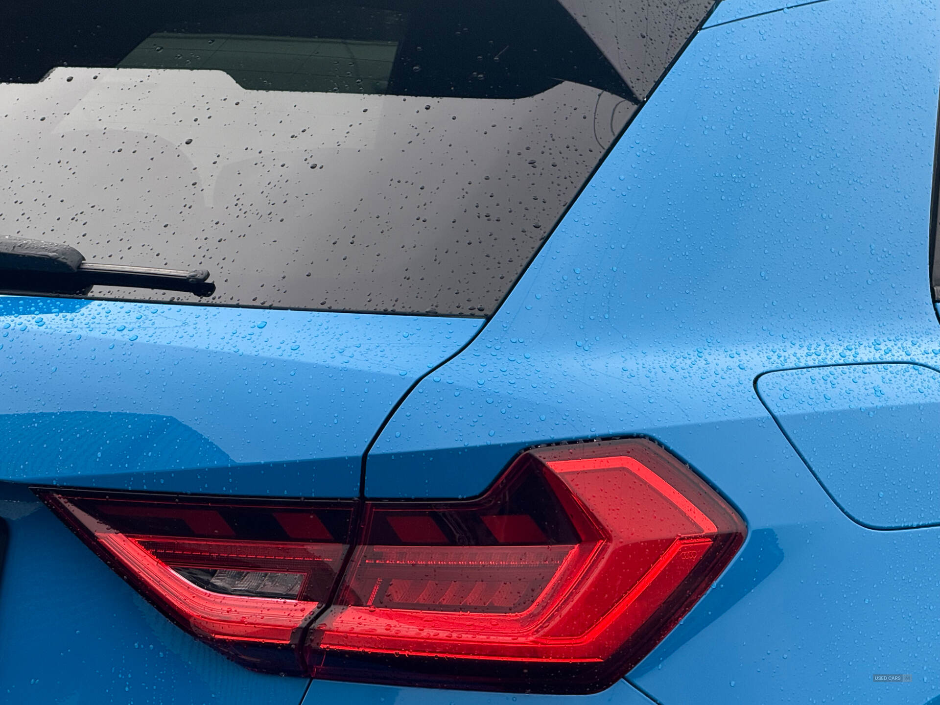 Car Thumbnail 12
