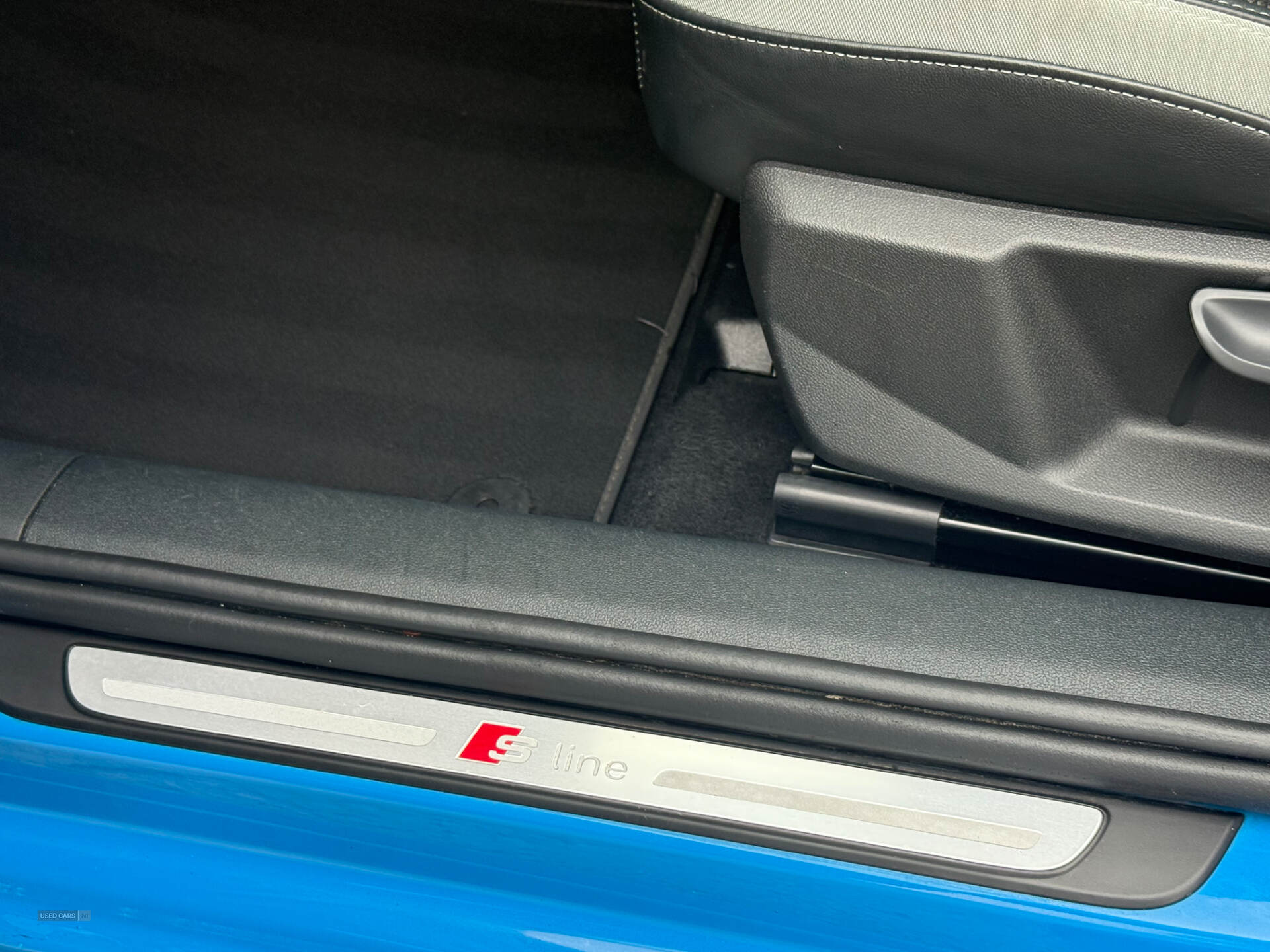 Car Thumbnail 13