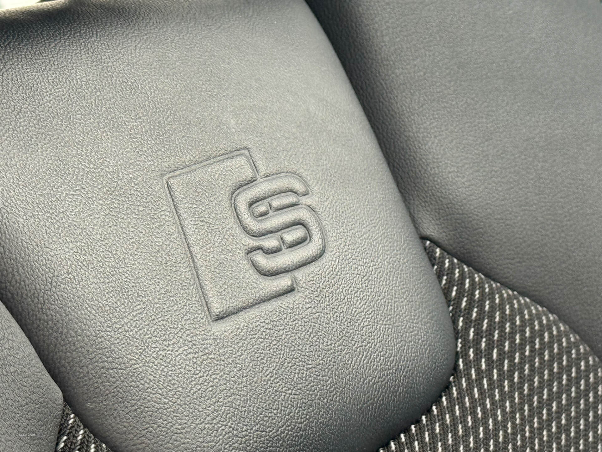 Car Thumbnail 31