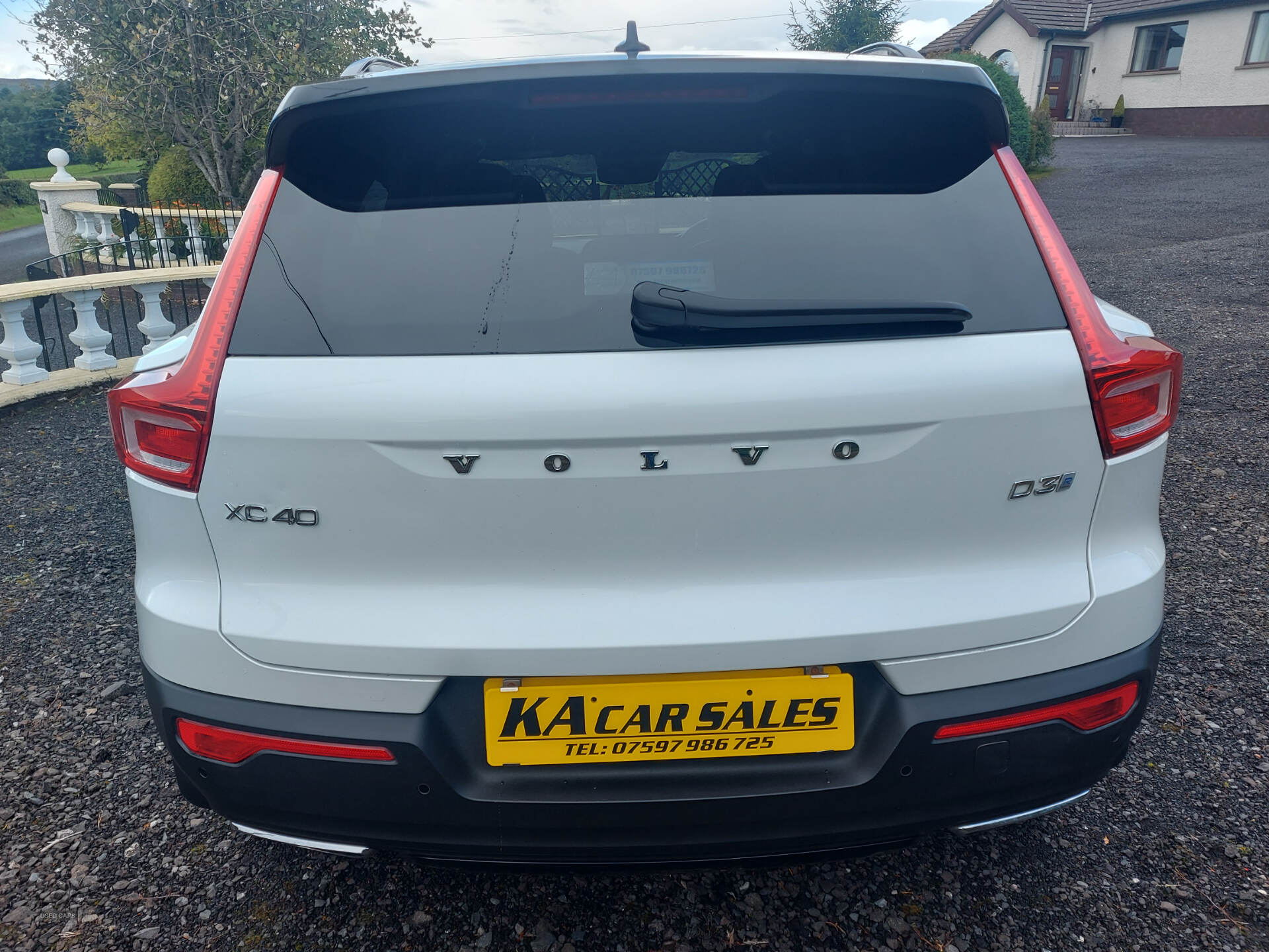 Car Thumbnail 5