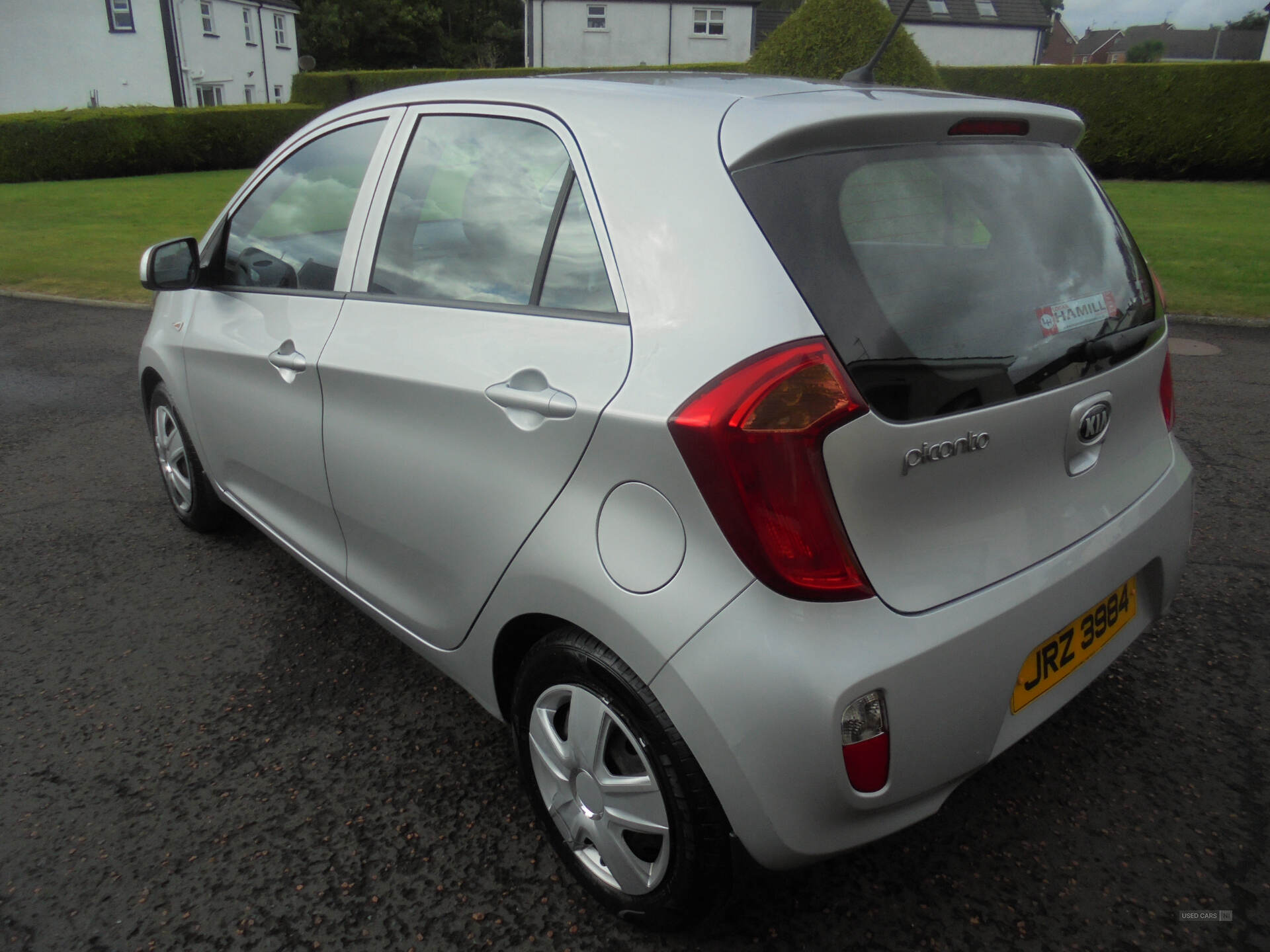 Car Thumbnail 5